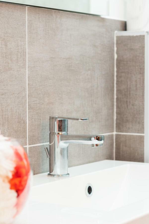 Milano Apartment Ana Exterior photo